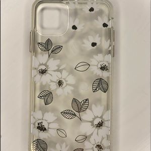 iPhone 11 Pro Max clean case with flower and gold details